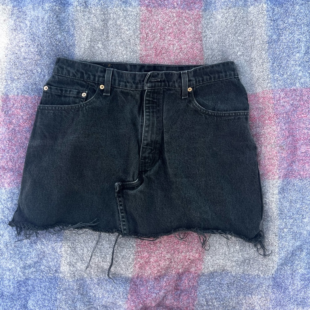 Vintage Levi’s black mini skirt